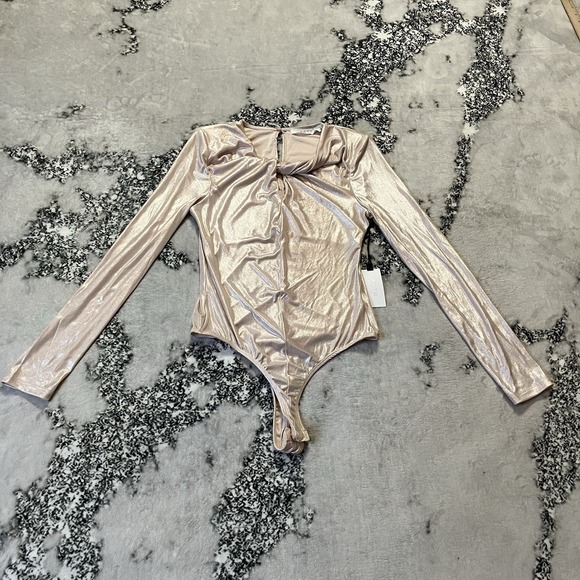 Astr Tops - ASTR The Label Barcelona‎ Bodysuit Womens Sz M Pink Shine Metallic Long Sleeve